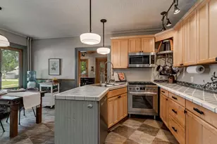 1001 S Lawe St, Appleton, WI 54915 - Photo 11