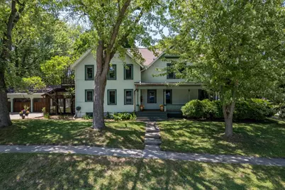 1001 S Lawe Street, Appleton, WI 54915 - Photo 1