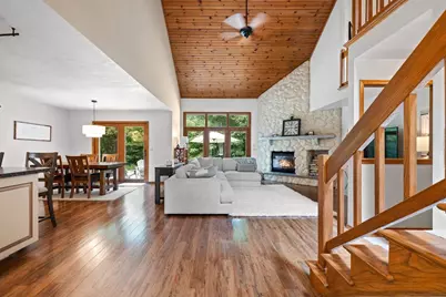 2841 Mayflower Road, Green Bay, WI 54311 - Photo 3