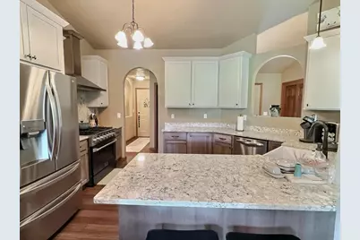 1085 Hillwood Run Drive, Oshkosh, WI 54901 - Photo 3