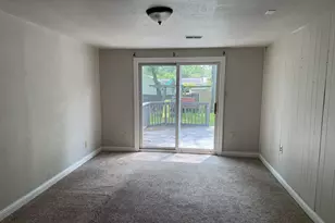 144 E Ontario St, Omro, WI 54963 - Photo 9