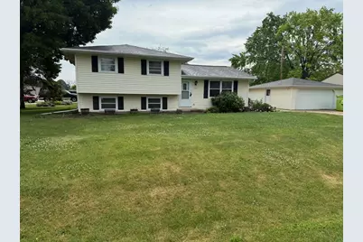 1021 Claude Street, Menasha, WI 54952 - Photo 3