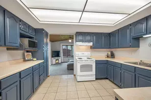 2730 Aquarius Rd, Green Bay, WI 54311 - Photo 5