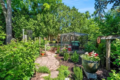 504 Porlier Street, Green Bay, WI 54301 - Photo 73