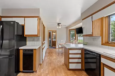 161 St Marys Boulevard, Green Bay, WI 54301 - Photo 11