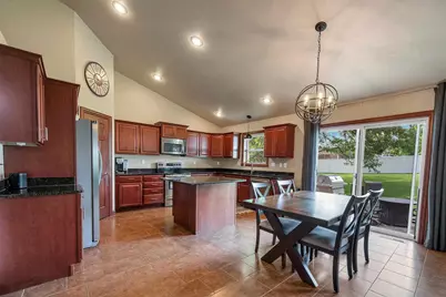 1014 La Count Road, Green Bay, WI 54313 - Photo 15