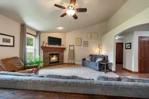 1014 Lacount Rd, Green Bay, WI 54313 - Photo 13
