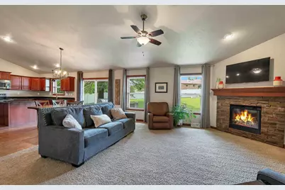 1014 La Count Road, Green Bay, WI 54313 - Photo 9