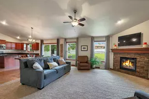 1014 Lacount Rd, Green Bay, WI 54313 - Photo 9