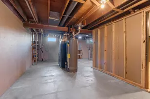 947 Redley Ct, Green Bay, WI 54304 - Photo 31
