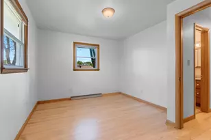 947 Redley Ct, Green Bay, WI 54304 - Photo 27