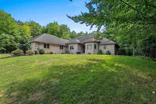 425 Hill Haven Ct, Little Suamico, WI 54141 - Photo 3