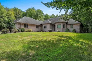 425 Hill Haven Ct, Little Suamico, WI 54141 - Photo 1