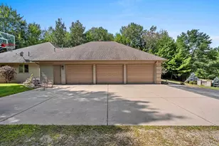 425 Hill Haven Ct, Little Suamico, WI 54141 - Photo 71