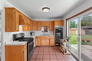 1429 S Oneida St, Green Bay, WI 54304 - Photo 21