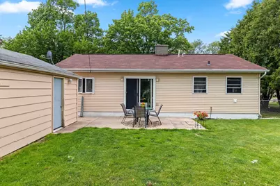 1429 S Oneida Street, Green Bay, WI 54304 - Photo 5