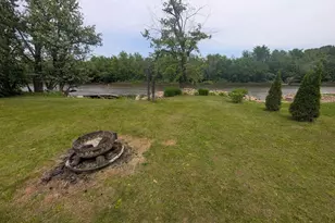 218 Wood Ln, New London, WI 54961 - Photo 11