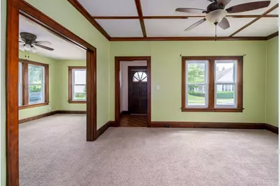 318 Hudson Avenue, Oshkosh, WI 54900 - Photo 5