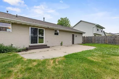 1085 Grassymeadow Lane, Menasha, WI 54952 - Photo 31