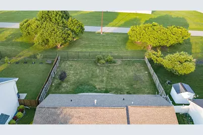 1085 Grassymeadow Lane, Menasha, WI 54952 - Photo 33