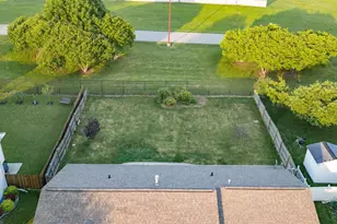 1085 Grassymeadow Ln, Menasha, WI 54952 - Photo 33
