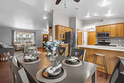 1085 Grassymeadow Lane, Menasha, WI 54952 - Photo 11