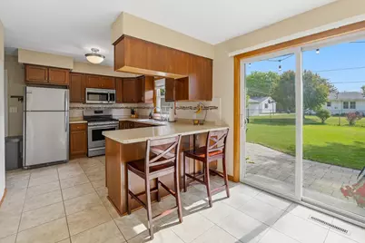 99 S Sallie Avenue, Fond du Lac, WI 54935 - Photo 5