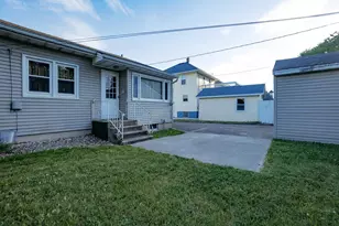 129 E 12th St, Fond du Lac, WI 54935 - Photo 9