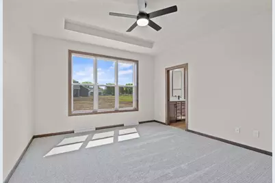 N8851 Killarney Way, Menasha, WI 54952 - Photo 9
