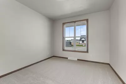 N8851 Killarney Way, Menasha, WI 54952 - Photo 33