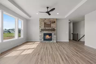 N8851 Killarney Way, Menasha, WI 54952 - Photo 9