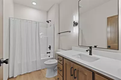 N8851 Killarney Way, Menasha, WI 54952 - Photo 29