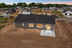 N8851 Killarney Way, Menasha, WI 54952 - Photo 79