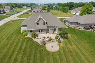 493 Dalton Rd, Neenah, WI 54956 - Photo 3