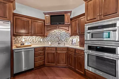 493 Dalton Road, Neenah, WI 54956 - Photo 13