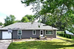 2715 W 1st Ave, Appleton, WI 54914 - Photo 3