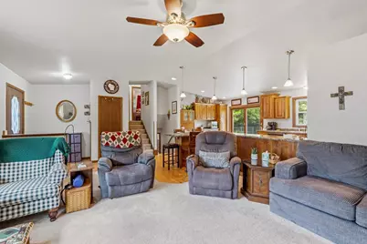 960 Maricopa Drive, Oshkosh, WI 54904 - Photo 7