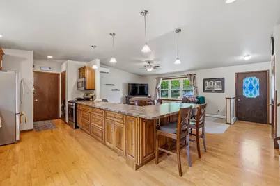 960 Maricopa Drive, Oshkosh, WI 54904 - Photo 3