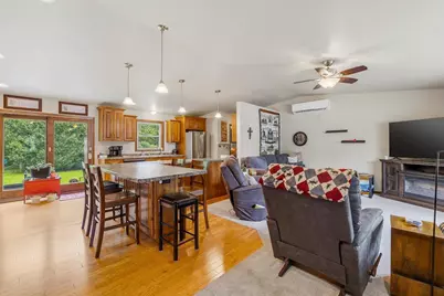 960 Maricopa Drive, Oshkosh, WI 54904 - Photo 5