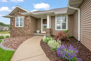 3543 Becket Dr, Green Bay, WI 54313 - Photo 5