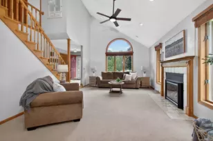 N2935 Valley View Dr, Hortonville, WI 54944 - Photo 13
