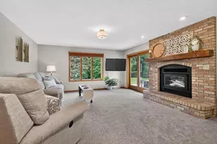 N2935 Valley View Dr, Hortonville, WI 54944 - Photo 17