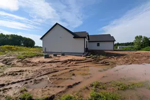 N2252 High Ridge Ln, New London, WI 54961 - Photo 5