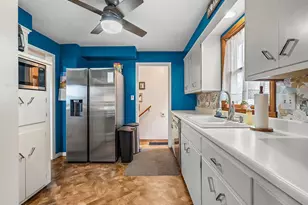 1924 E Glendale Ave, Appleton, WI 54911 - Photo 9