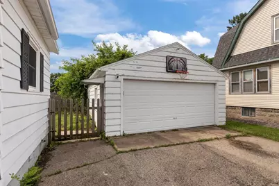 831 Winnebago Avenue, Oshkosh, WI 54901 - Photo 17