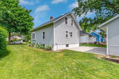 1037 S Roosevelt Street, Green Bay, WI 54301 - Photo 3