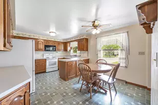 1107 Main St, Luxemburg, WI 54217 - Photo 7