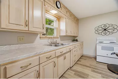 418 Lima Street, New London, WI 54961 - Photo 9