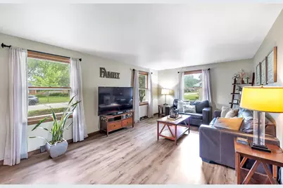 116 S Clay Street, De Pere, WI 54115 - Photo 5