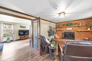 116 S Clay St, De Pere, WI 54115 - Photo 9